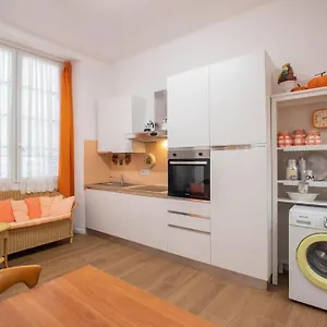 https://apt-orange-city-center.hotelitalianriviera.com