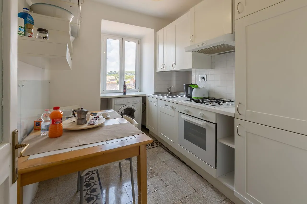 Pellegrino 75 Double Bedroom Rome Apartment