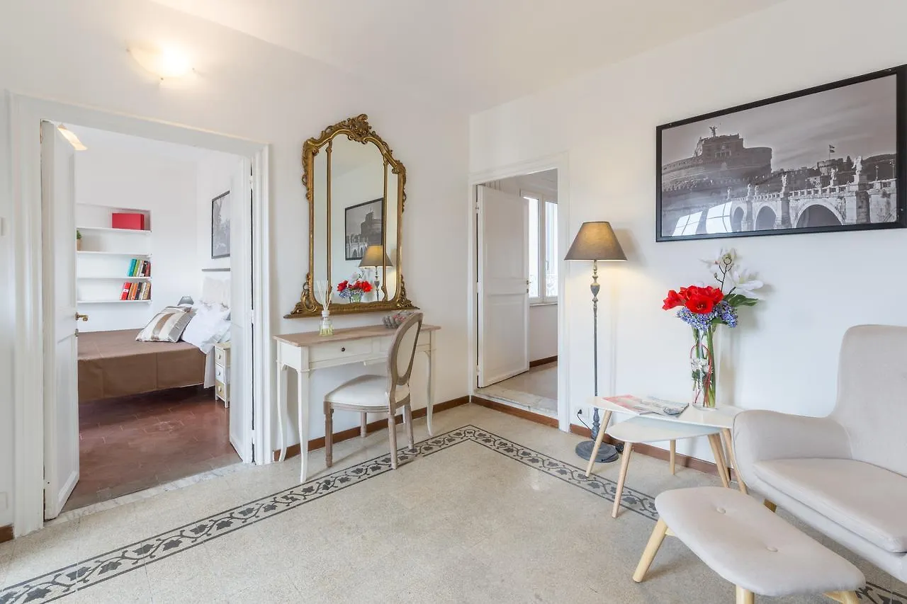 Pellegrino 75 Double Bedroom Rome